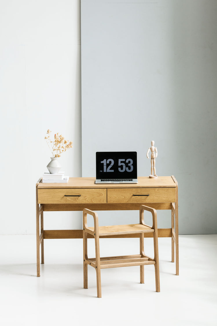 Biurko 65 z szufladami