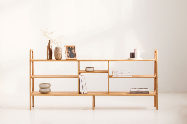 Double Mini Plus przy stanowisku audio, miejsce na gramofon i wzmacniacz, jasny dąb