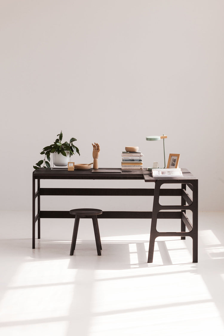 corner-desk-wooden-desk