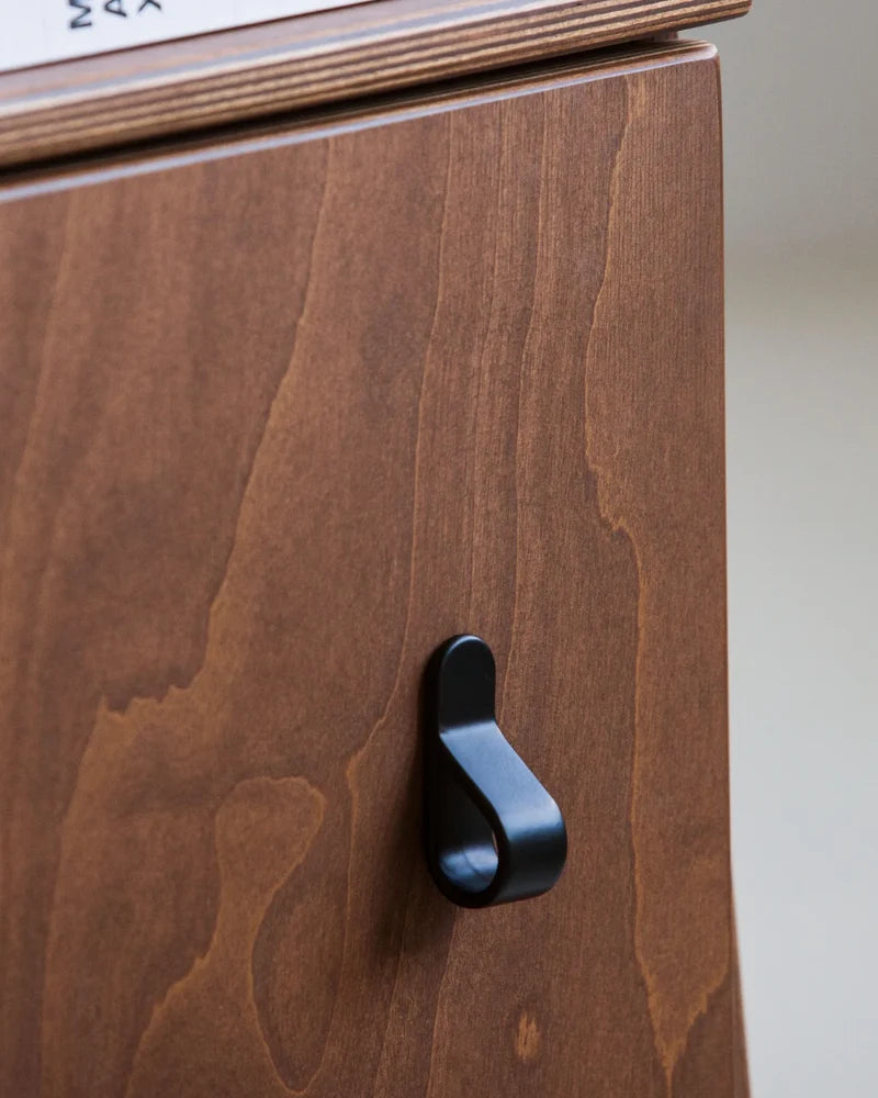 Belt knob black