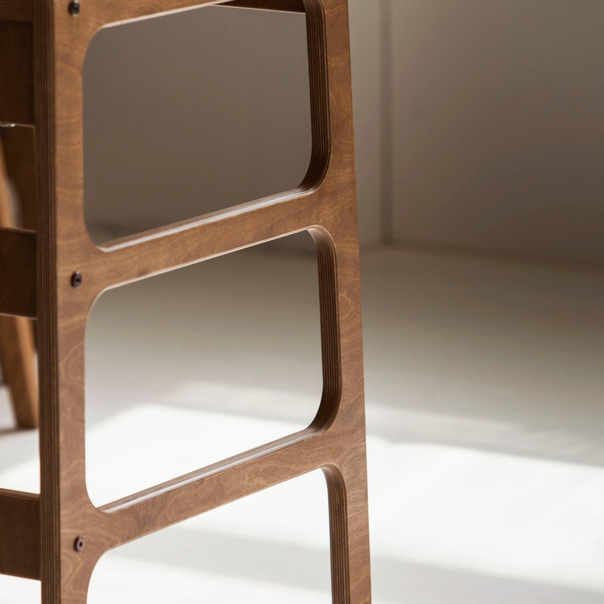 L-shape-wooden-midcenutry-computer-desk