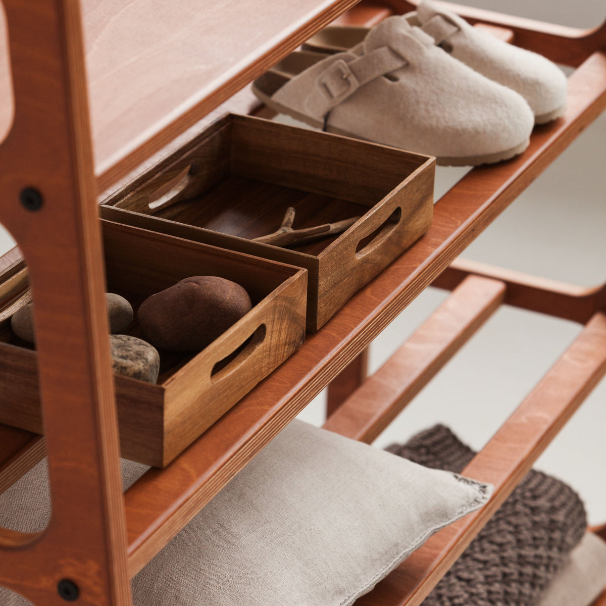 detail-of-teak-mid-century-shoe-bench-entryway-bench