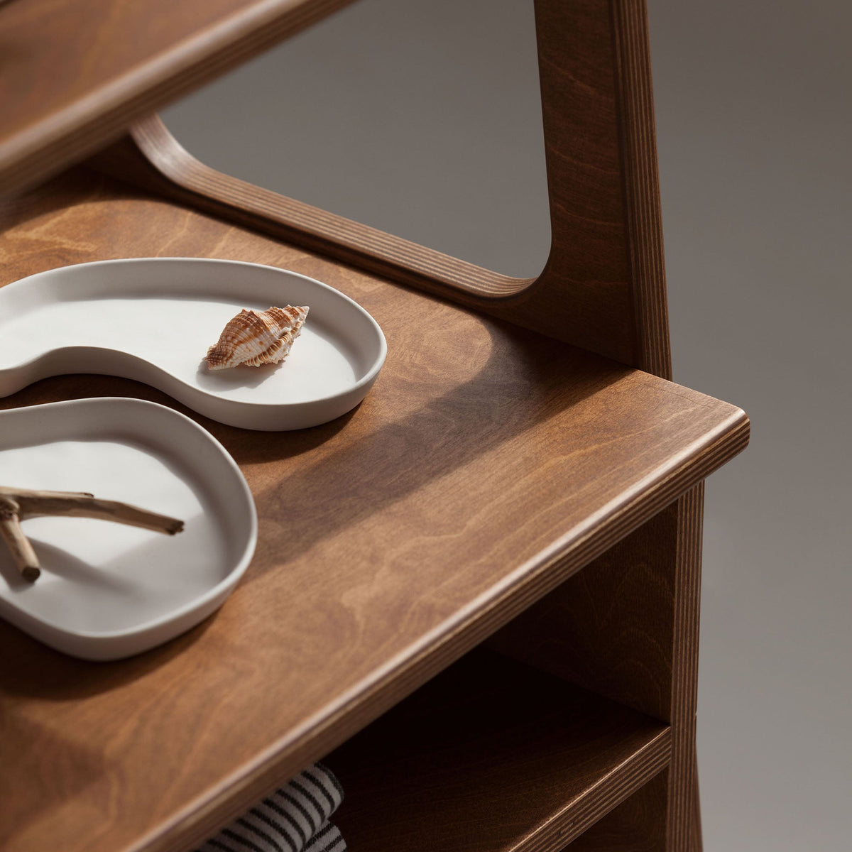 detail-of-vinyl-record-player-stand-in-mid-century-style