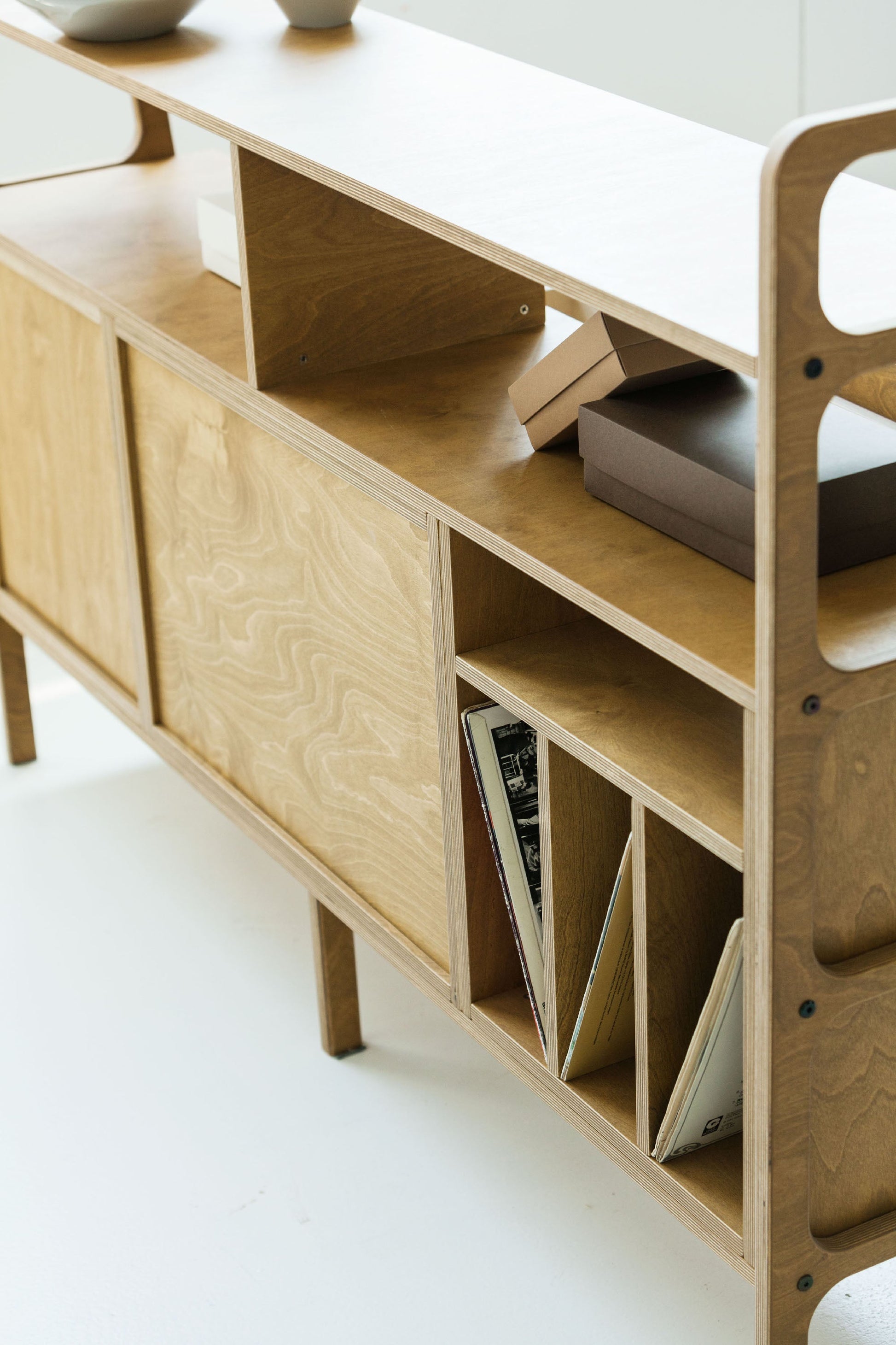 detail-of-wooden-bookcase-mcm