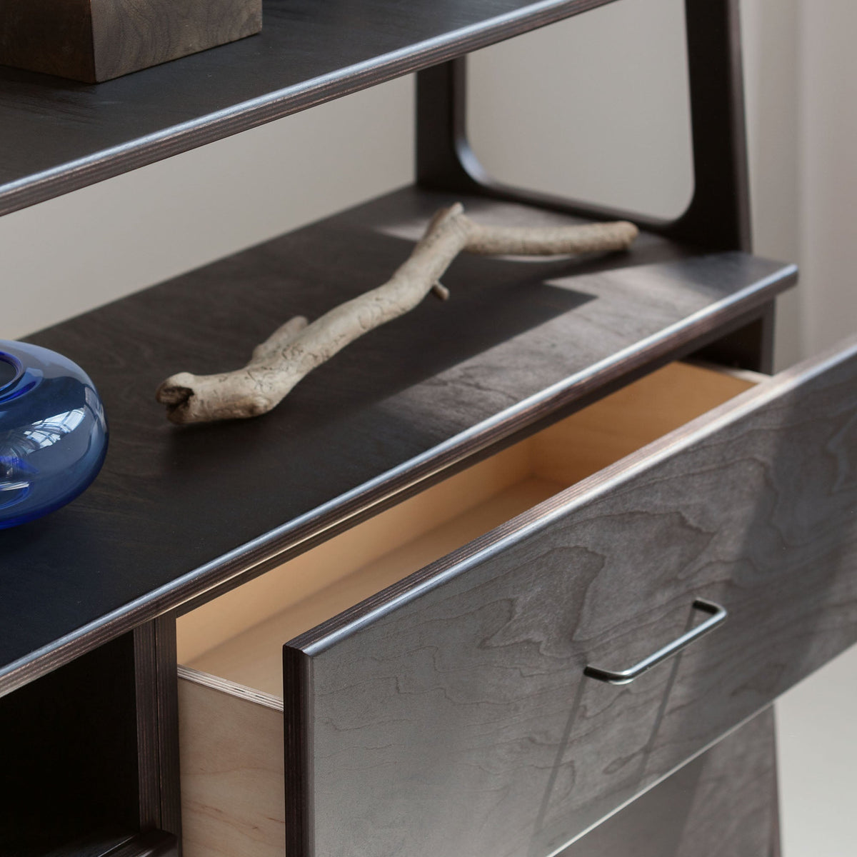     drawer-details-mid-century-moderndesign