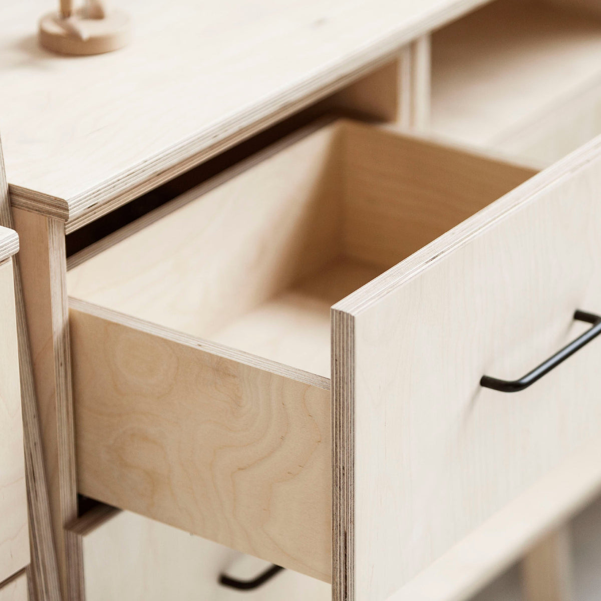 drawers-details-handmade-furniture