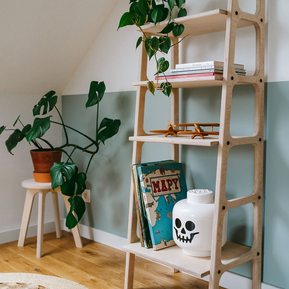 minimalist-handmade-furniture-interior