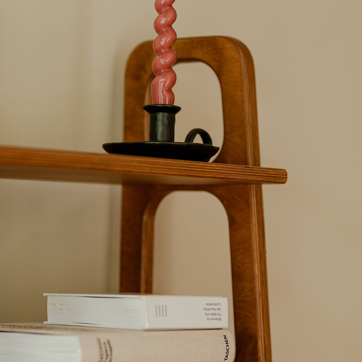 wooden-minimalist-bookcase